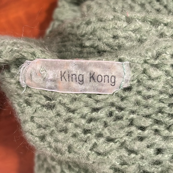 Green Oversized Sweater - Picture 6 of 7